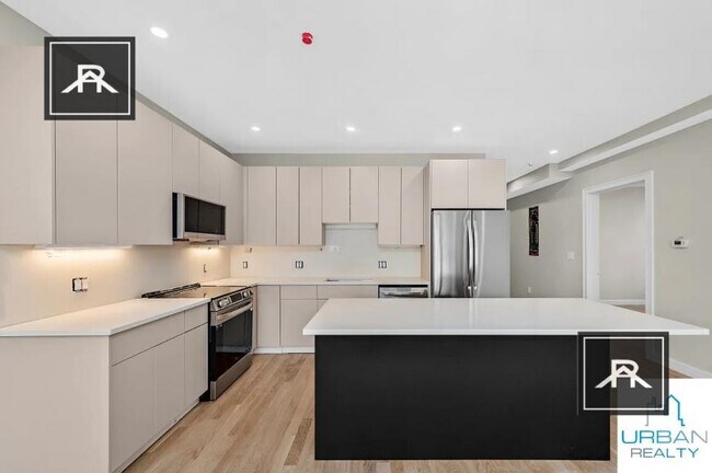 Building Photo - 4 bedroom in Brighton MA 02135