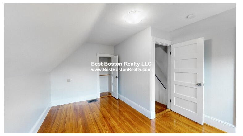 Building Photo - 57 Hawthorne St