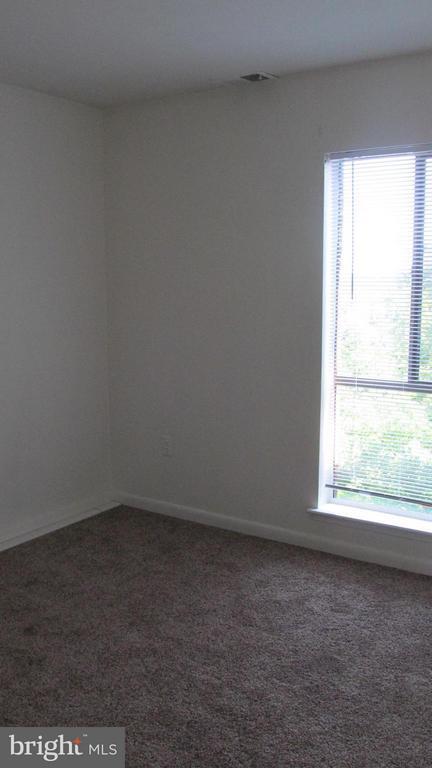 Building Photo - 3200 Spartan Rd