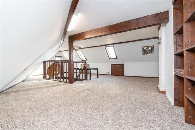 Building Photo - 3905 Woodbine Ave