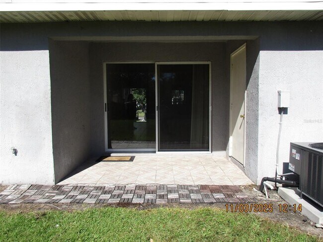 Building Photo - 13538 Summerton Dr