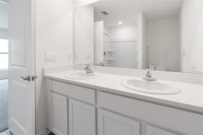 Building Photo - 8666 SW 44th Terrace