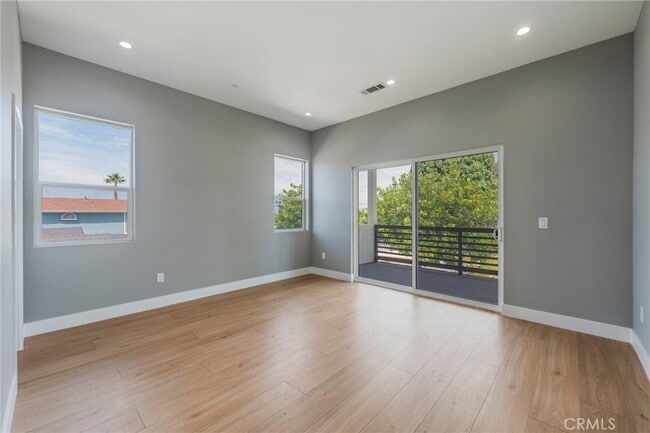 Building Photo - 2130 W 238th St