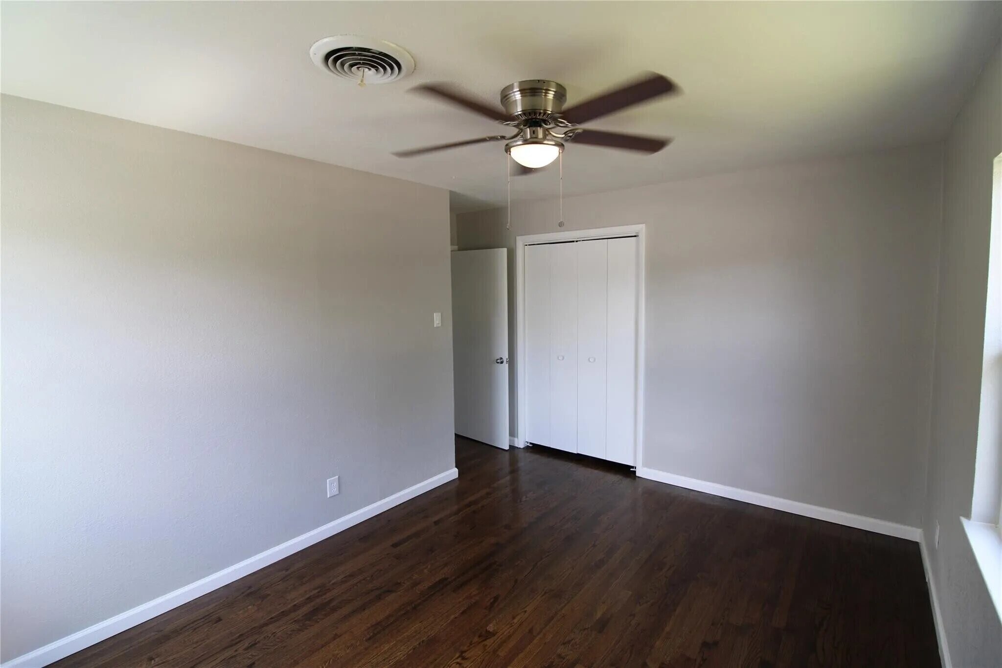Building Photo - 1727 Waldrop St
