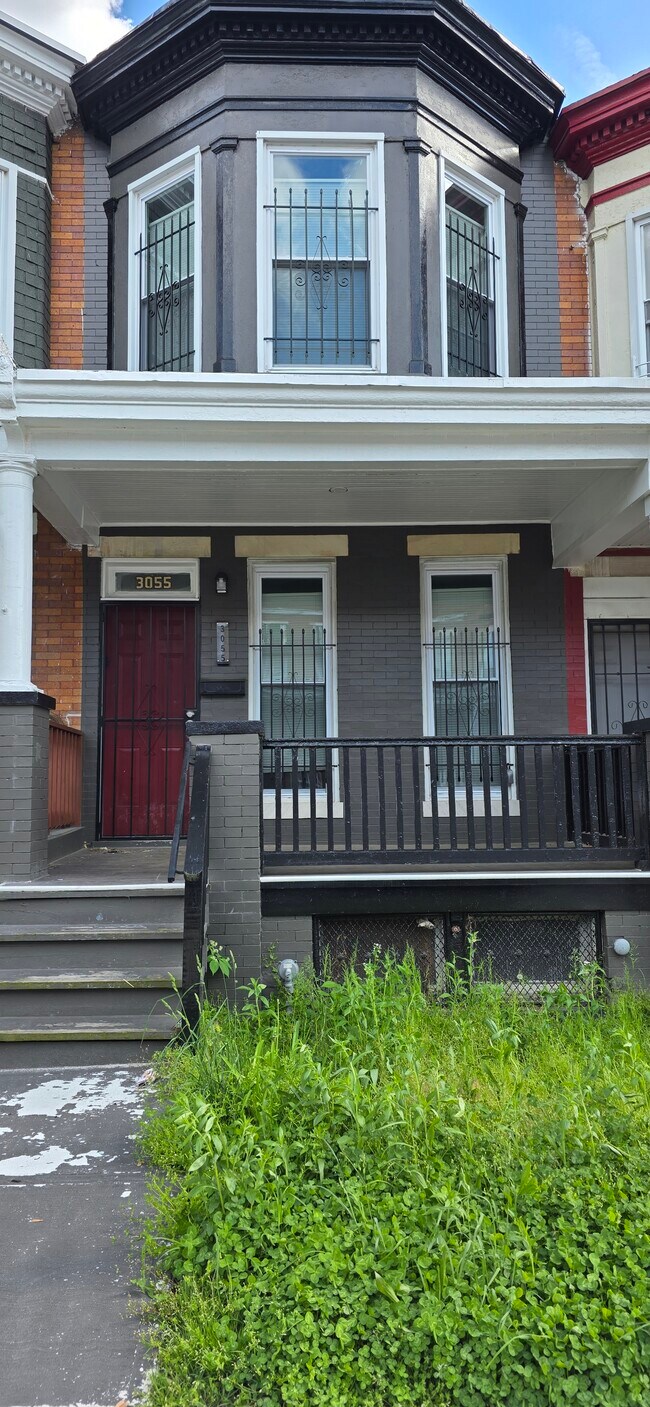 Building Photo - 3055 Brighton St