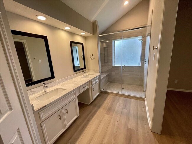 Building Photo - 1015 Cascade Creek Dr