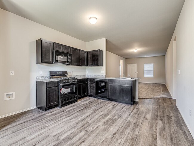 Building Photo - 629 W Lola Dr
