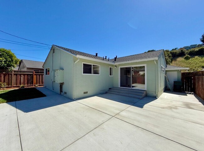 Building Photo - Newly Remodeled San Bruno Home - Easy SF/Silicon Valley Commute