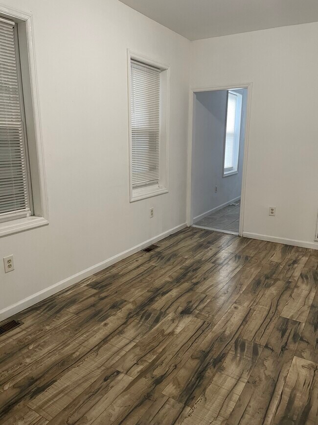 Building Photo - 79 Broad St