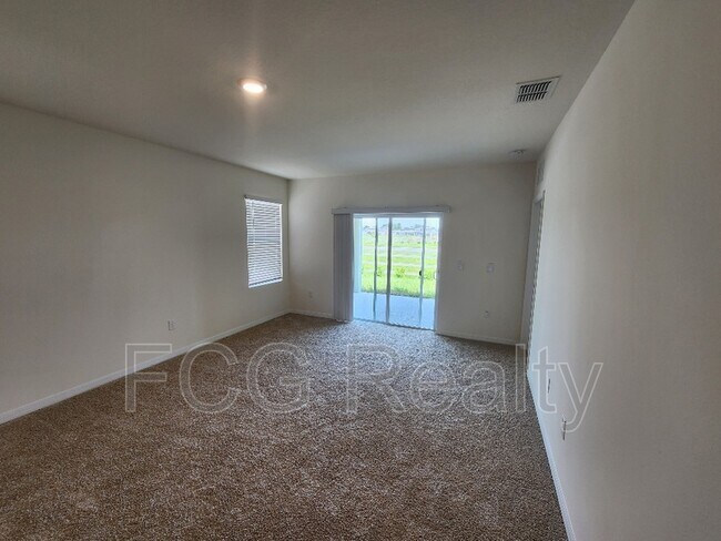 Building Photo - 3671 Giorgio Dr