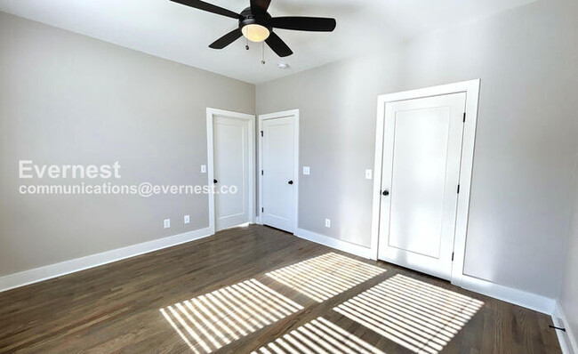 Building Photo - 208 Thompson Park Dr