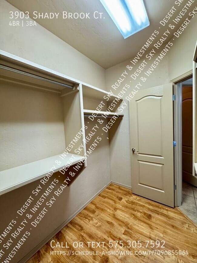 Building Photo - 3903 Shady Brook Ct