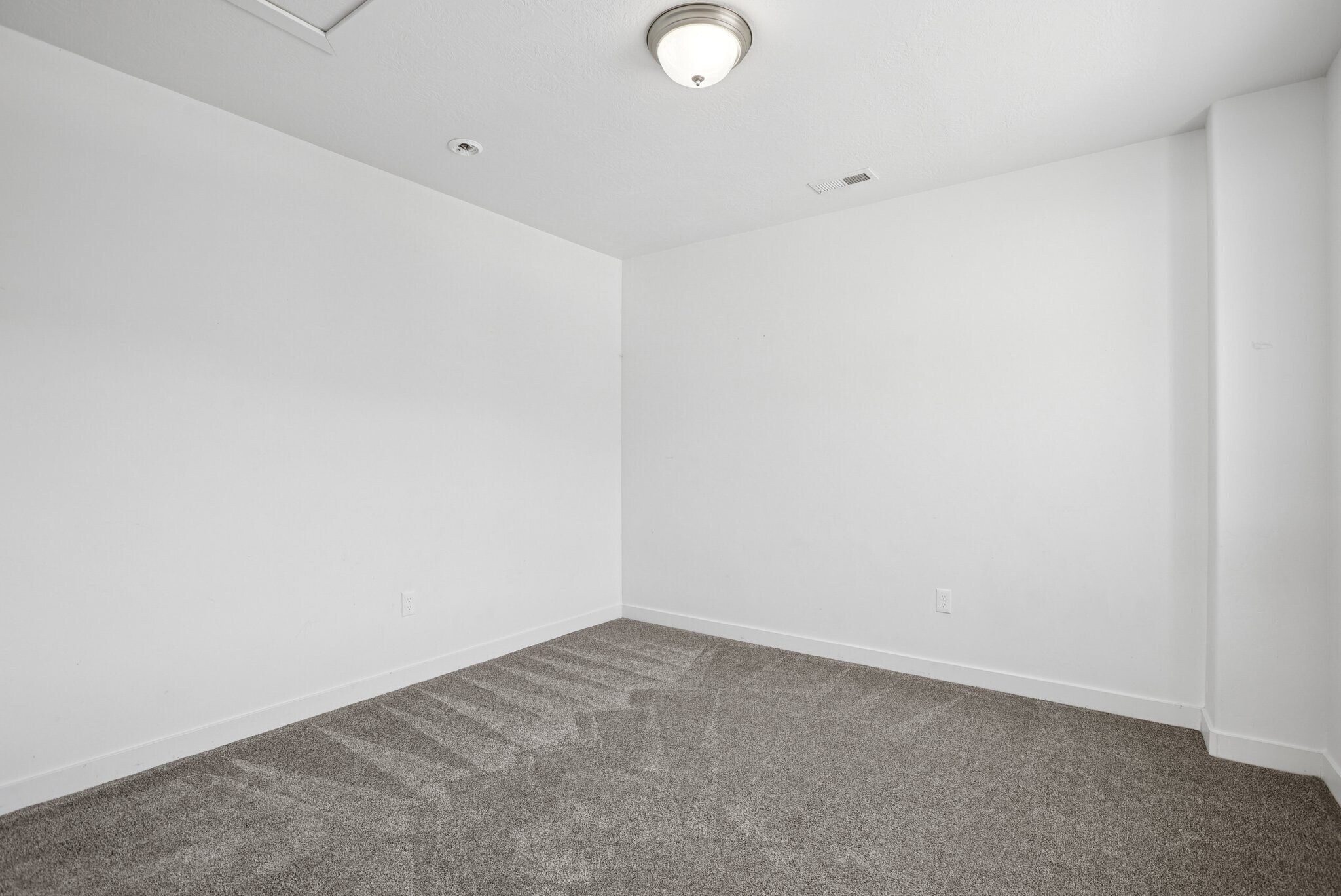 3rd bedroom - 3013 South Red Pine Drive
