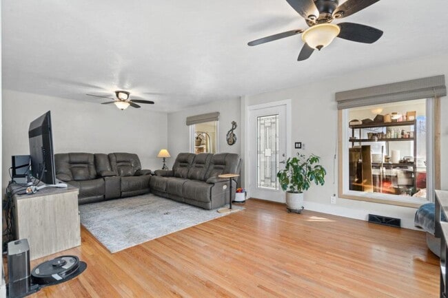 Building Photo - 315 Graefe Ave