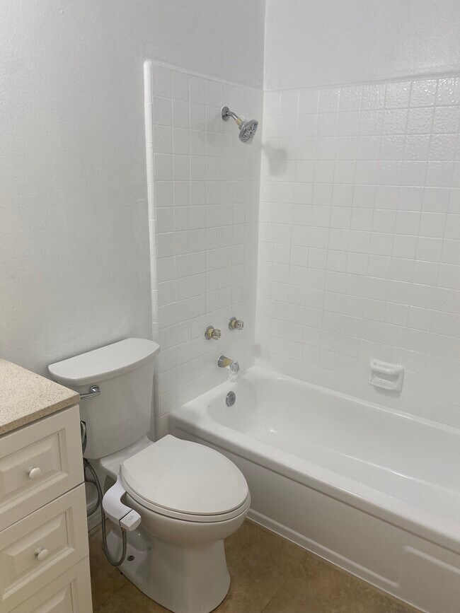 Building Photo - 9601 Woodman Ave