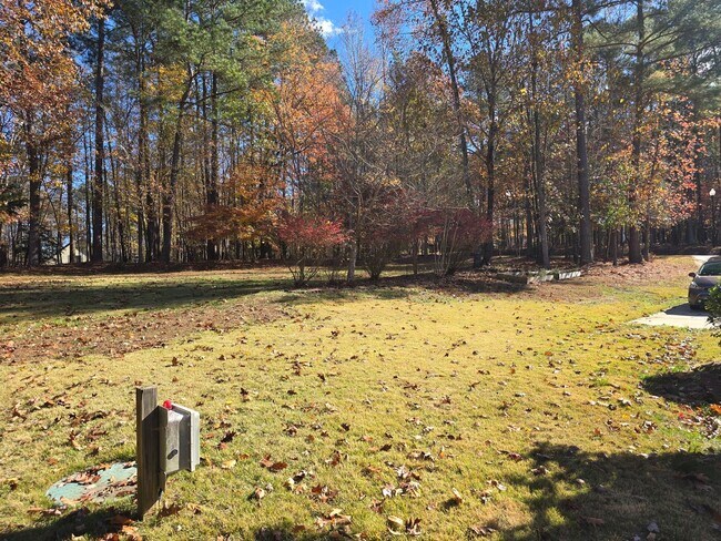 Building Photo - 3653 Pleasants Ridge Dr