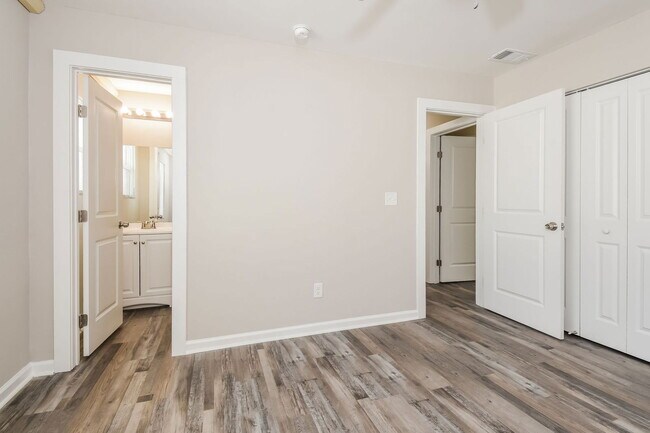 Building Photo - 3586 Jackson St