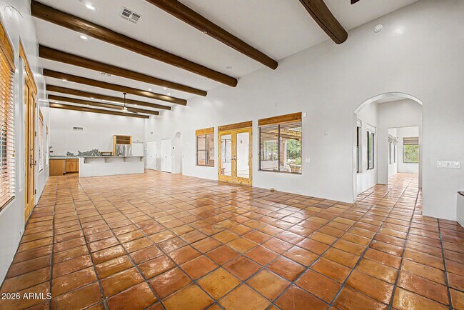 Building Photo - 9202 E Rimrock Dr