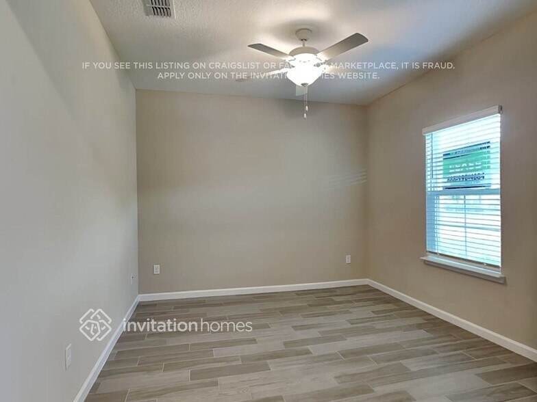 Building Photo - 11255 Oyster Creek Rd