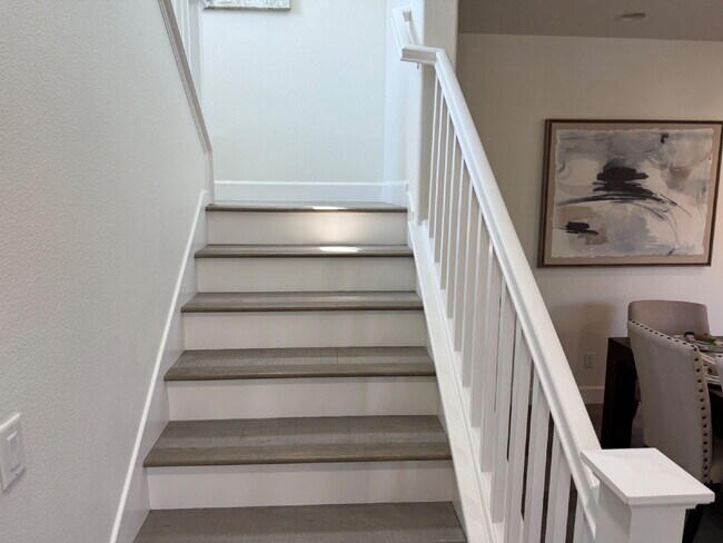 Building Photo - Beautiful Newer Built 3 Bed/2.5 Bath Detached Home in Great Livermore Location