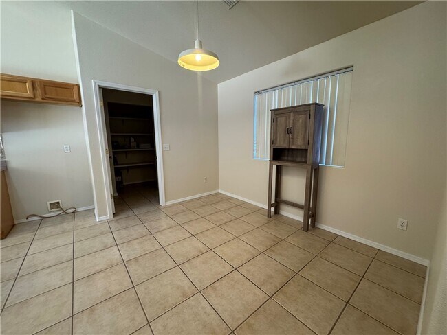 Building Photo - 5288 Tierra Linda Dr