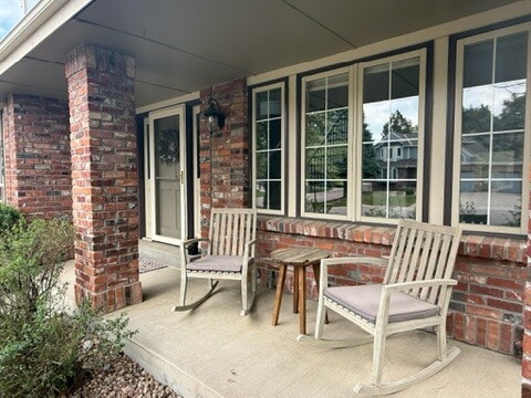 Building Photo - 7710 S Hickory Pl