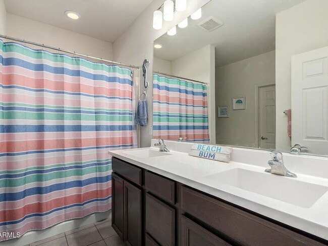 Building Photo - 6645 W Pleasant Oak Ct