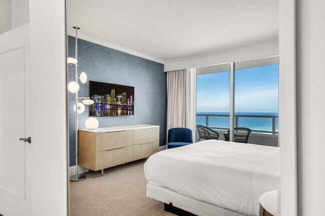 Building Photo - 4401 Collins Ave