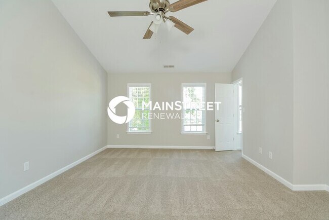 Building Photo - 4 Bedroom Pet-Friendly Home in ANGIER, NC ...