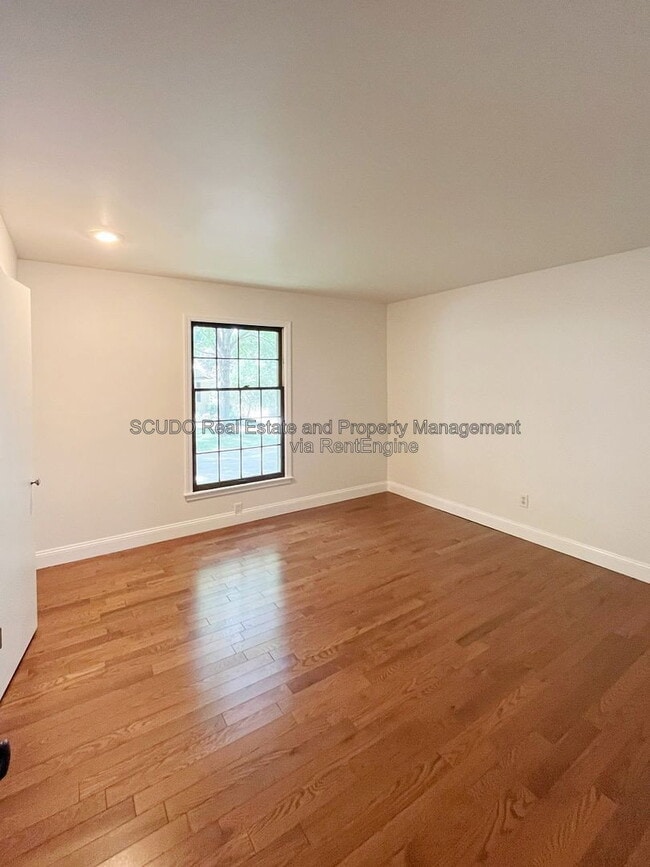 Building Photo - 12306 Pawnee Ln