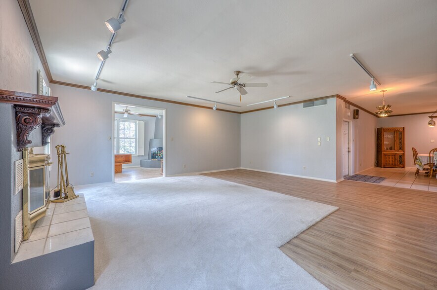 Building Photo - 2611 N Kentucky Ave