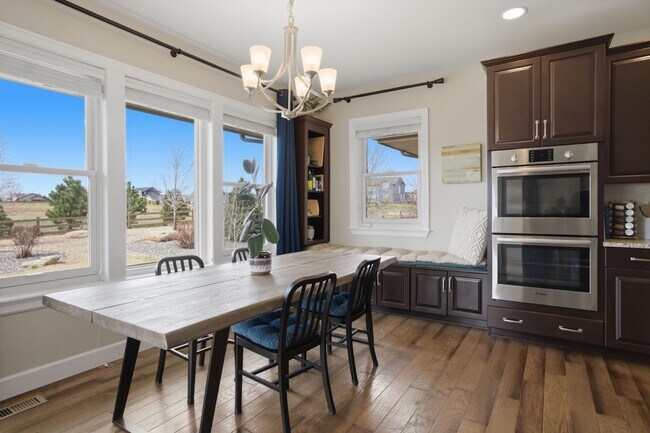 Building Photo - One-of-a-Kind 4-Bed Castle Rock Retreat with 4 car Attached Garage