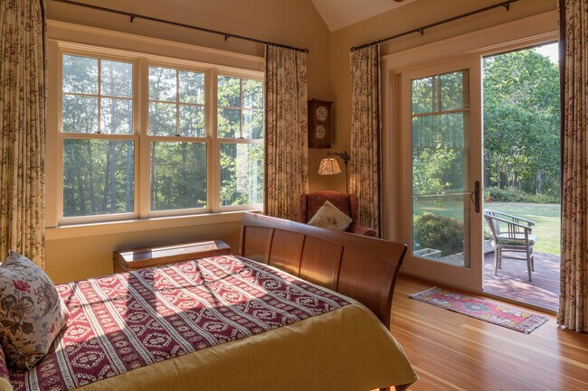 Building Photo - 378 Mill Rd