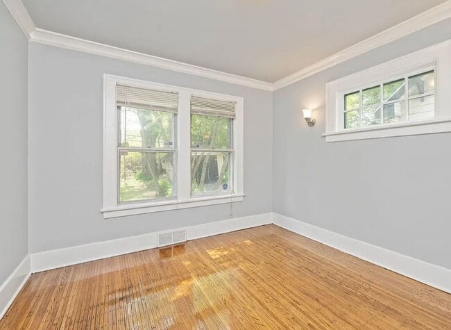 Building Photo - 191 Westfield St