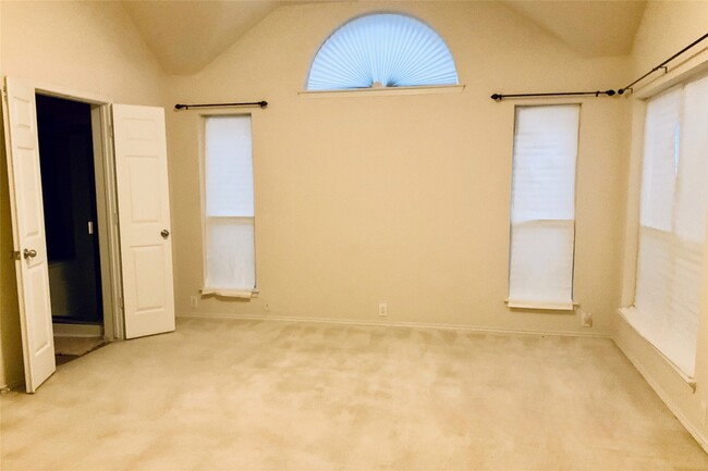 Building Photo - 3227 Farrel Hill St