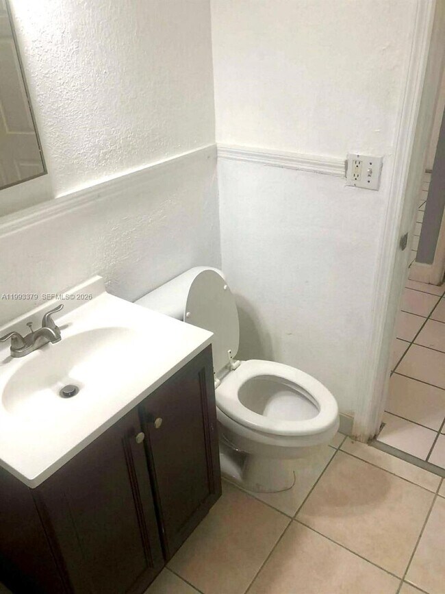 Building Photo - 580 Tallulah Rd