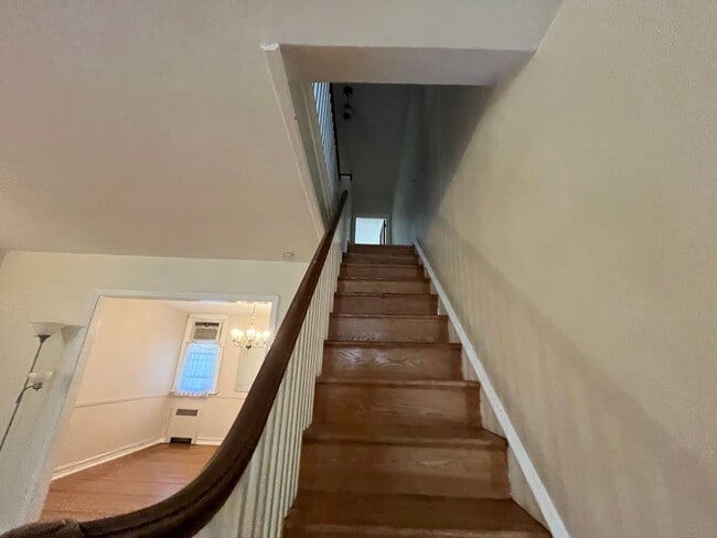 Building Photo - 3337 Disston St