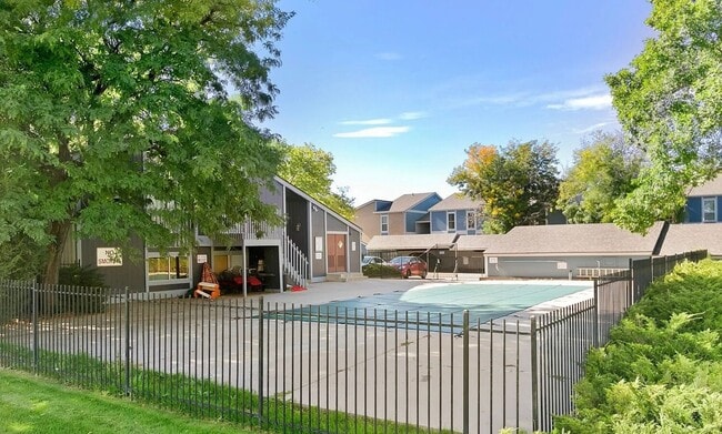Building Photo - 7307 S Xenia Cir