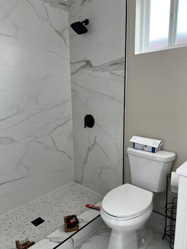 Building Photo - Brand New Three Bedroom and One Bath ADU House for Rent in Pico Rivera