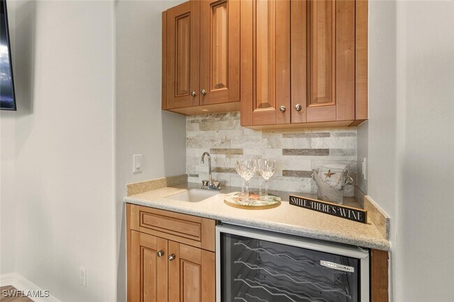 Building Photo - 10800 Fieldfair Dr