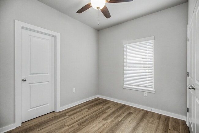 Building Photo - 401 S 29th St