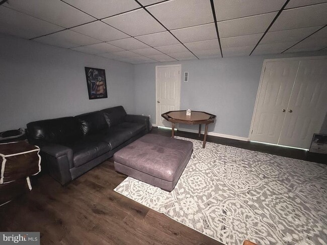 Building Photo - 407 Navajo Dr