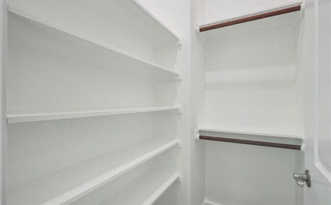 Building Photo - 4514 Galesburg St