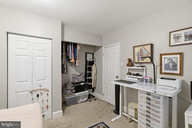 Building Photo - 869 N 29th St