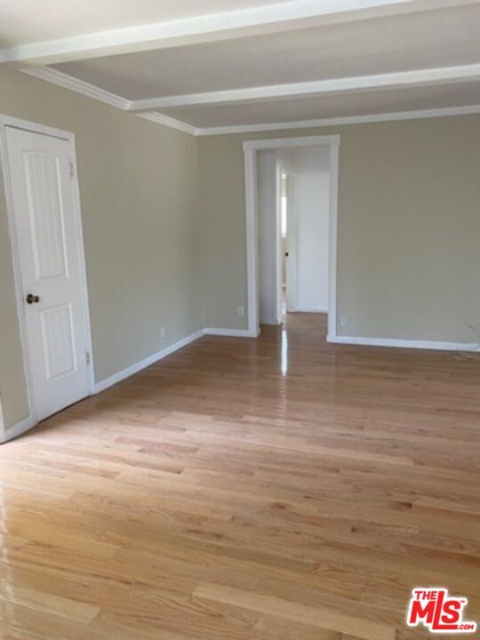 Building Photo - 12823 Kling St