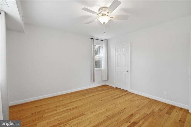 Building Photo - 4825 S 28th St