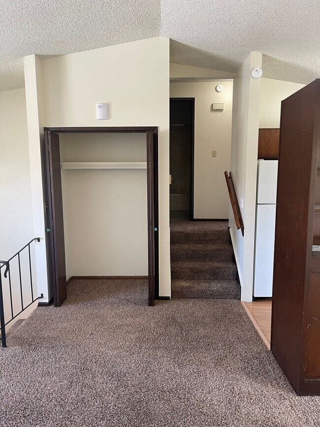 Building Photo - 2 Bedroom Duplex in Spokane Valley **Avail...
