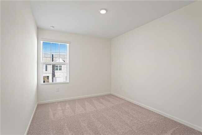 Building Photo - 541 Magnolia Cir