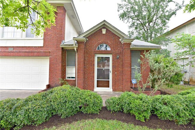 Building Photo - 1002 Dover Pass