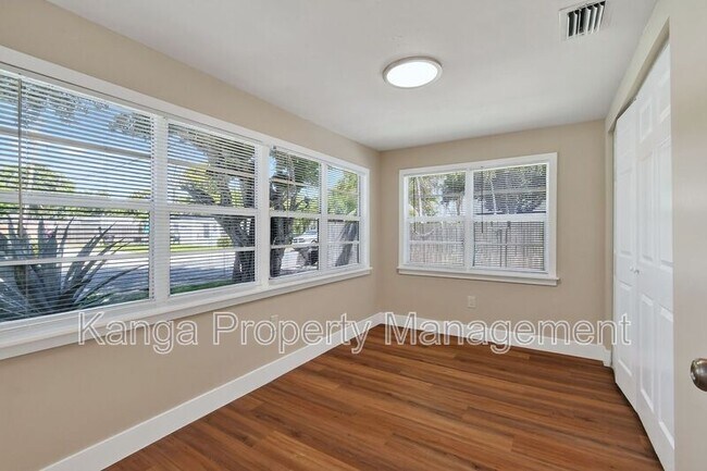 Building Photo - 3714 Morton Ave